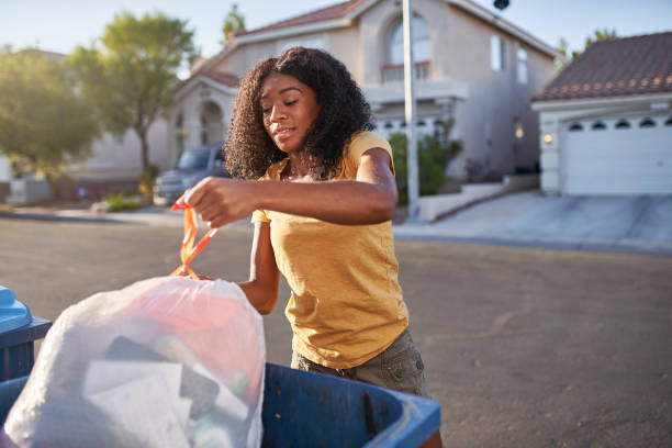 Best Commercial Cleanout Services  in Tioga, ND